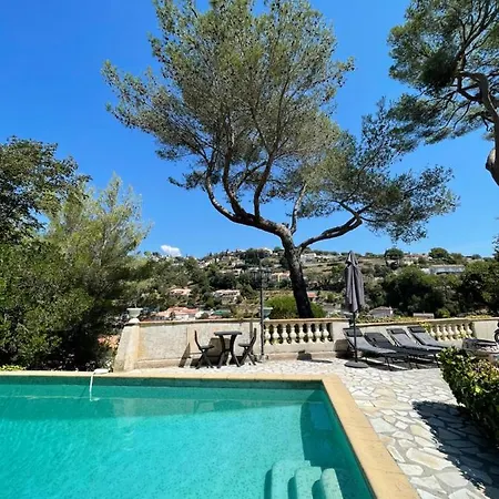 아파트 En Bas De Avec Piscine Partagee Proche Bord De *